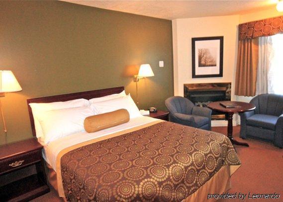 Econo Lodge Inn & Suites High Level Room photo